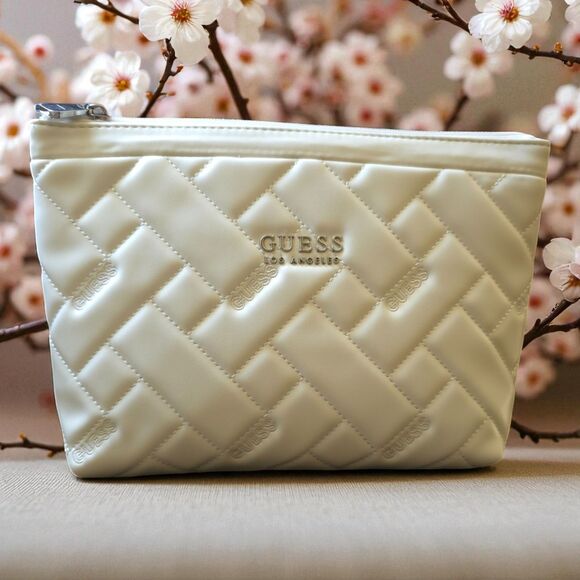 NWT Guess Kelce Travel Cosmetic Bag Cream Color Makeup Toiletry Pouch Organizer - Picture 2 of 11